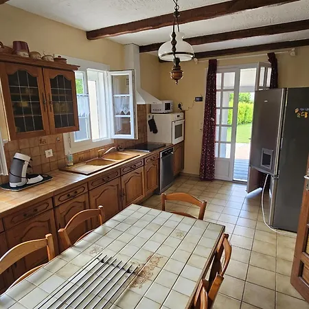 Maison De Plain-pied A Royan, 3 Chambres, Terrasse - Fr-1-71-106 Royan