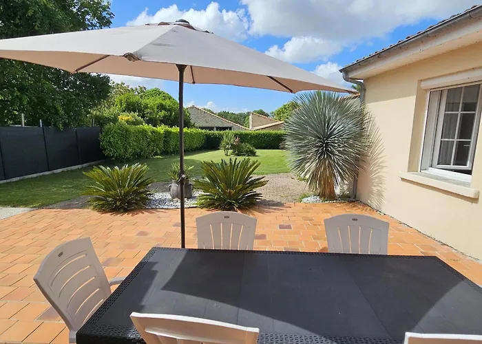 Holiday home Maison De Plain-pied A Royan, 3 Chambres, Terrasse - Fr-1-71-106 Royan