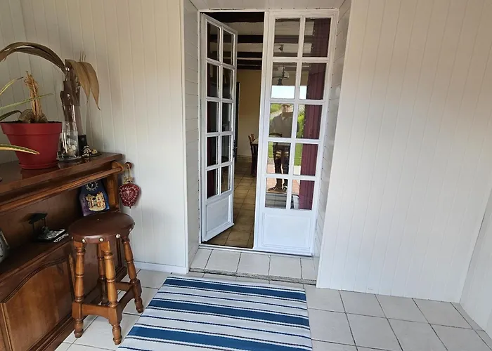 Holiday home Maison De Plain-pied A Royan, 3 Chambres, Terrasse - Fr-1-71-106 *