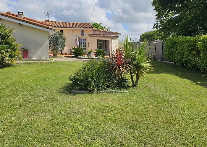 Maison De Plain-pied A Royan, 3 Chambres, Terrasse - Fr-1-71-106 Holiday home *